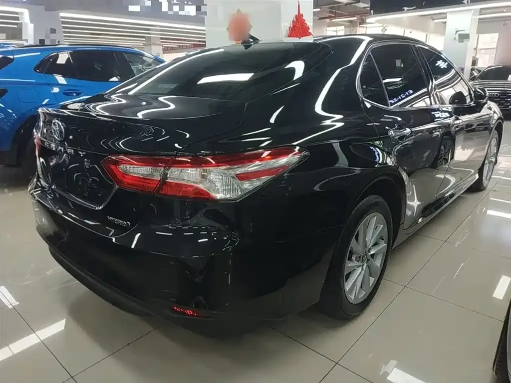 Toyota Camry 2023 из CN, фото 6