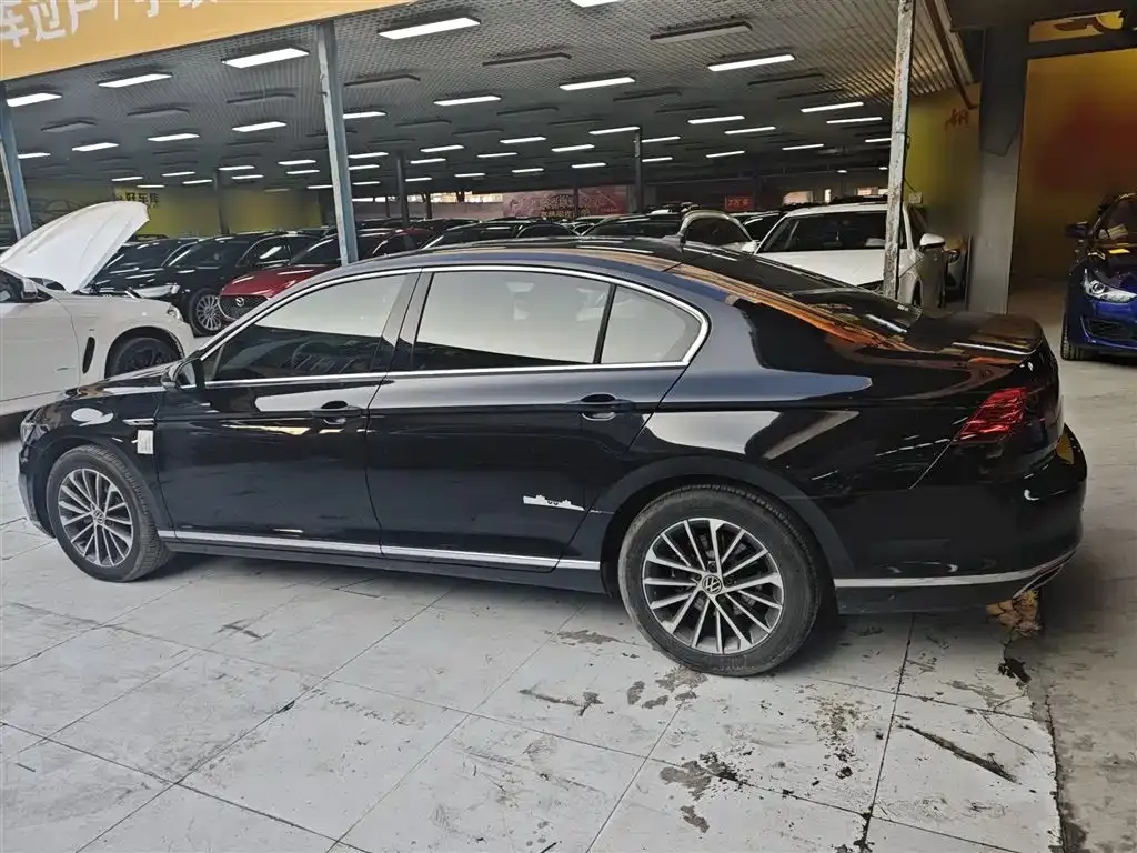Volkswagen Magotan 2022 из CN, фото 6