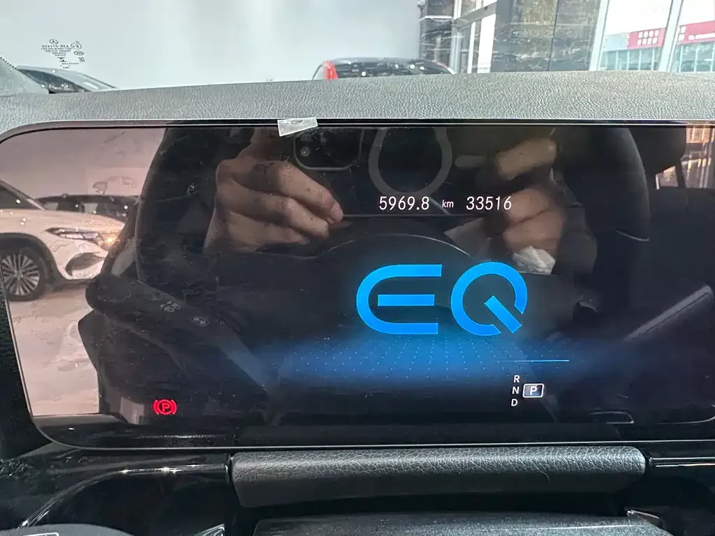Mercedes-Benz EQA — фото 2