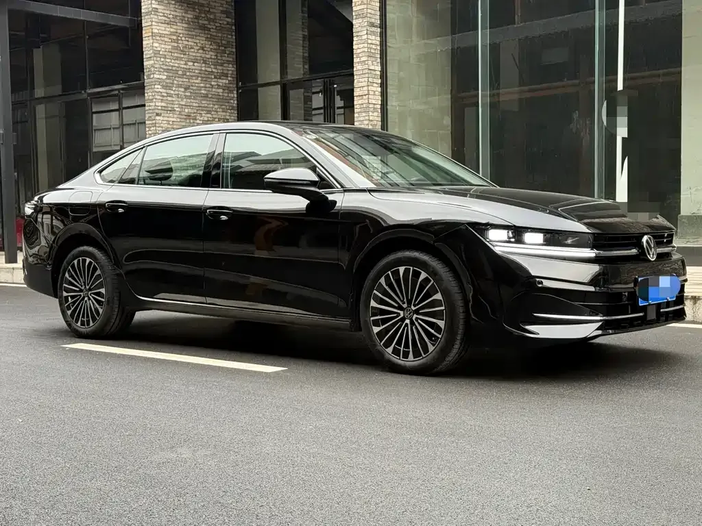 Volkswagen Magotan 2024 из CN, фото 3