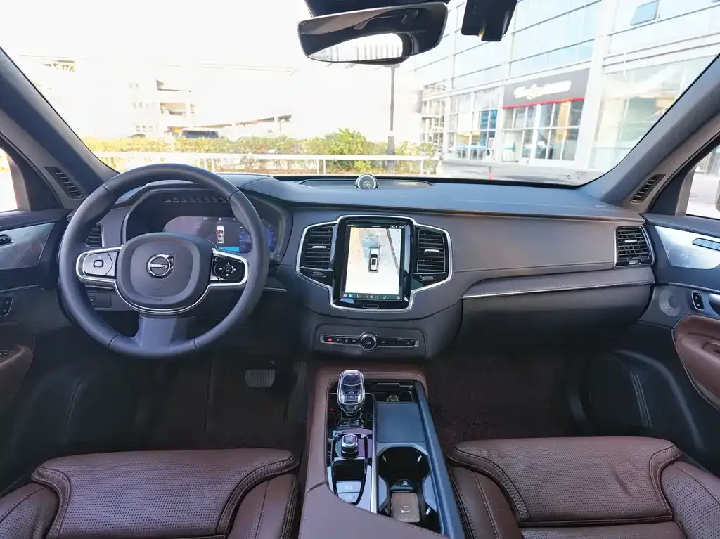 Volvo XC90 2024 из CN, фото 6