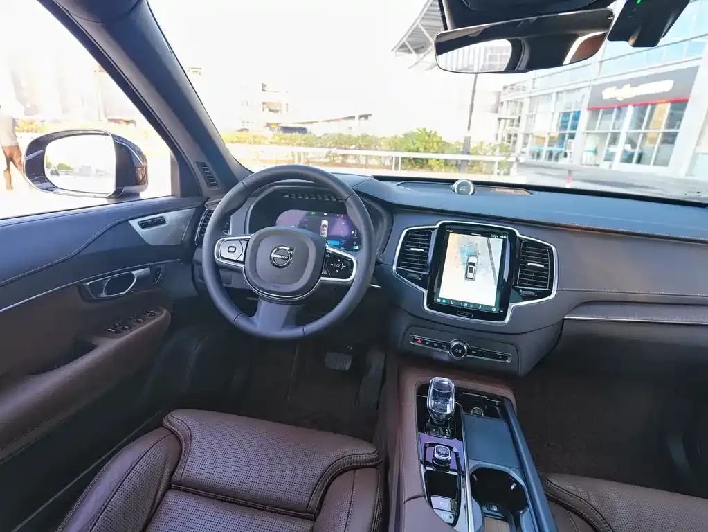 Volvo XC90 2024 из CN, фото 8
