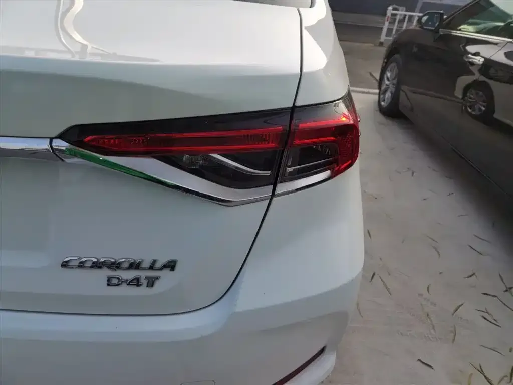 Toyota Corolla 2023 из CN, фото 2