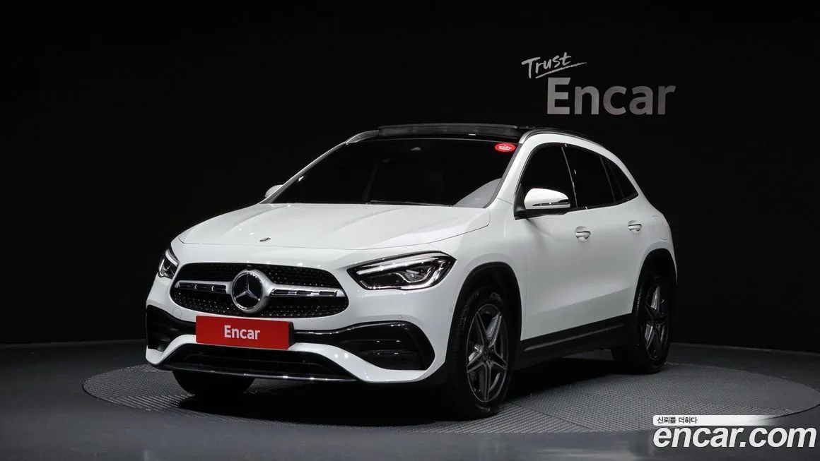 Mercedes-Benz GLA-Class — фото 1