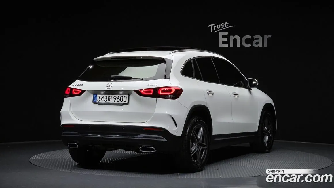 Mercedes-Benz GLA-Class — фото 4
