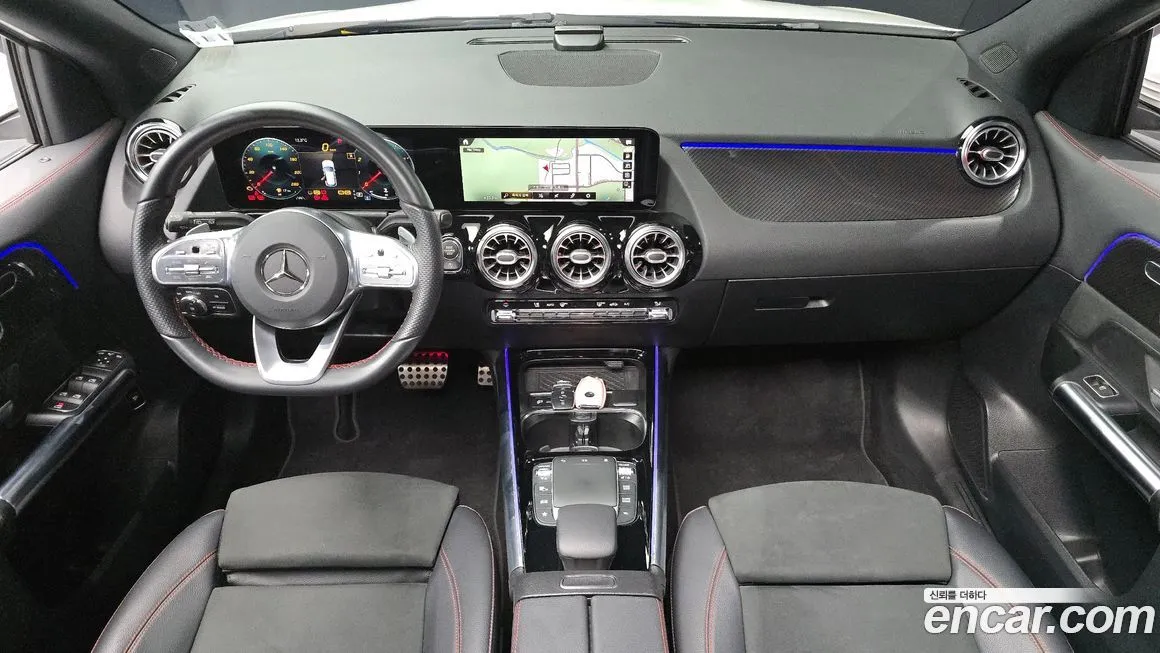 Mercedes-Benz GLA-Class — фото 10