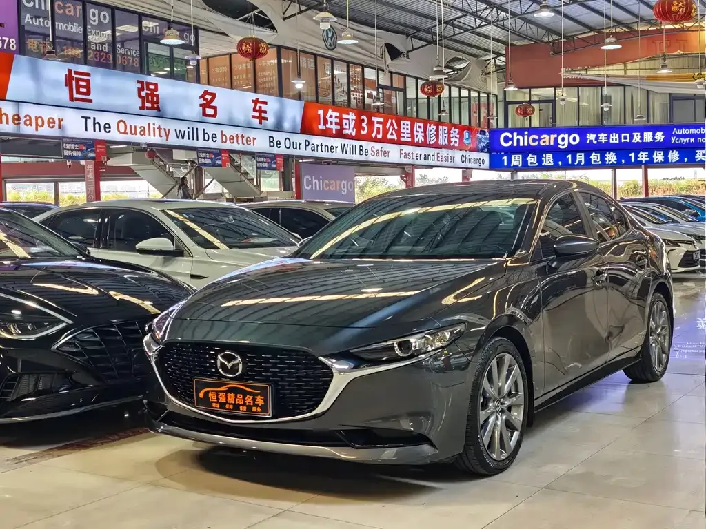 Mazda 3 Axela 2022 из CN, фото 1