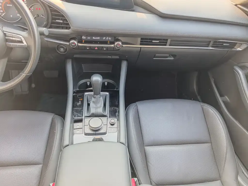 Mazda 3 Axela 2022 из CN, фото 8
