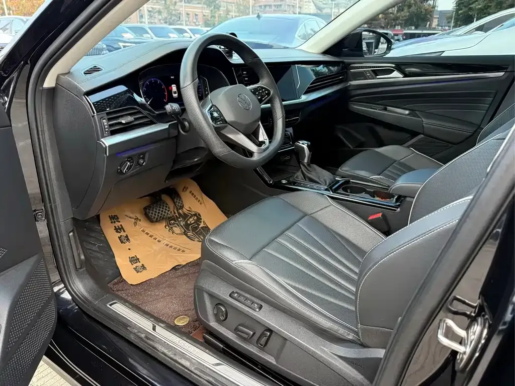 Volkswagen Passat 2024 из CN, фото 3