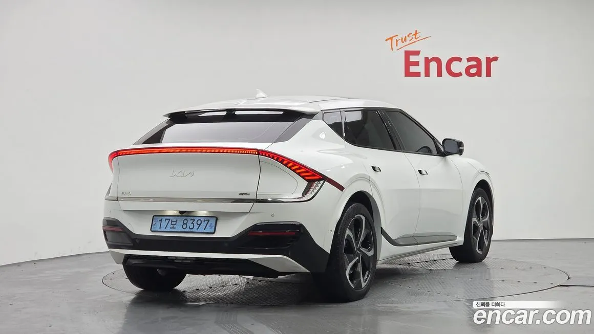 Kia EV6 — фото 4