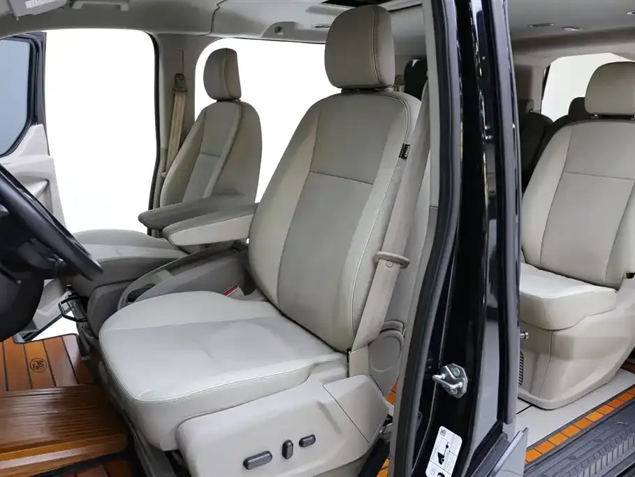 Ford Tourneo 2022 из CN, фото 3