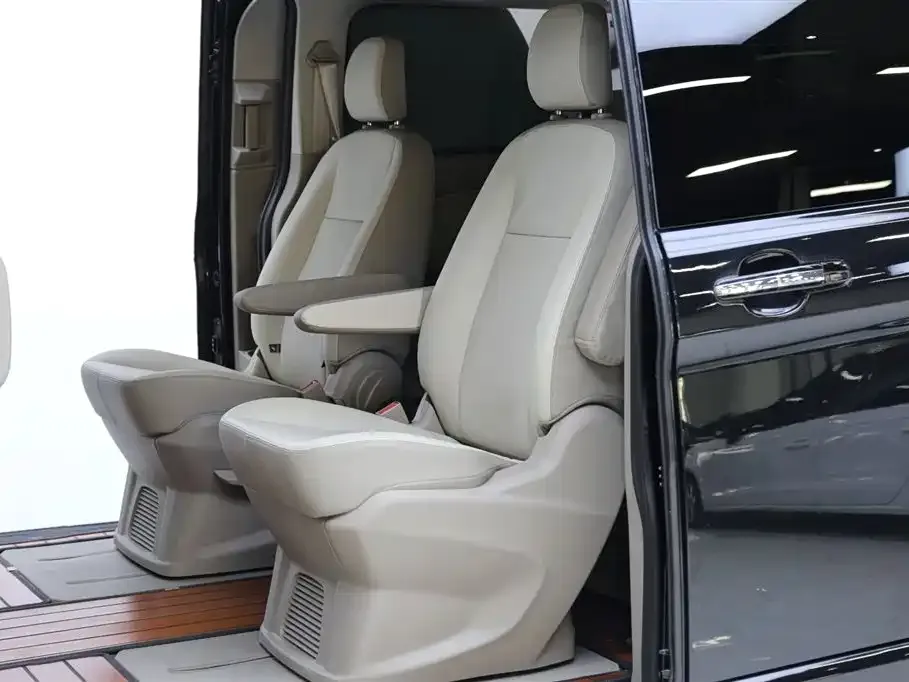 Ford Tourneo 2022 из CN, фото 6