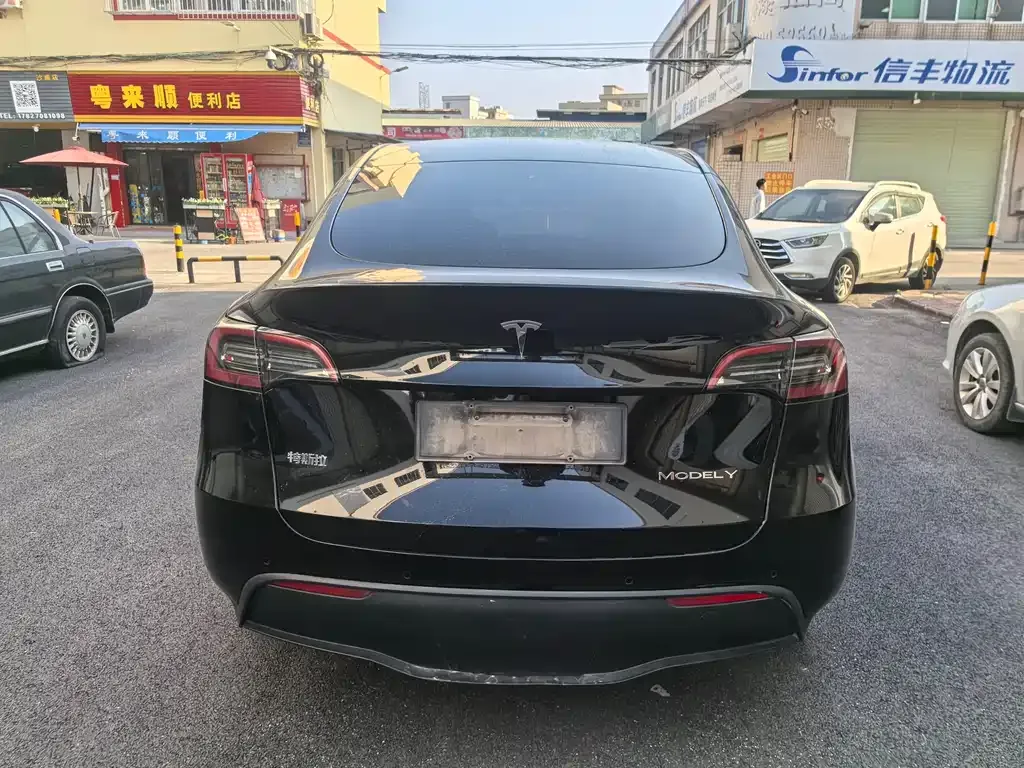Tesla Model Y 2022 из CN, фото 7