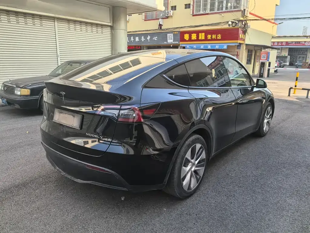 Tesla Model Y 2022 из CN, фото 3