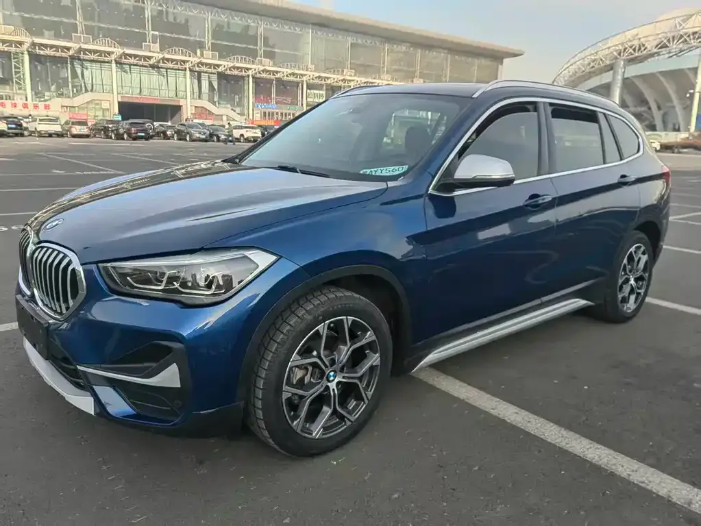 BMW X1 — фото 1
