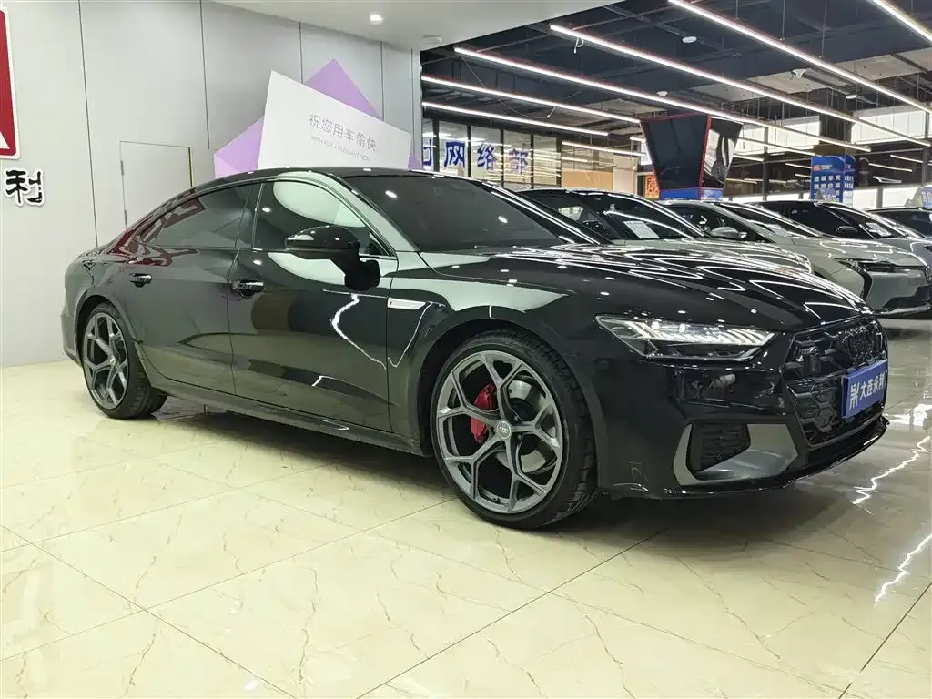 Audi A7L 2024 из CN, фото 10
