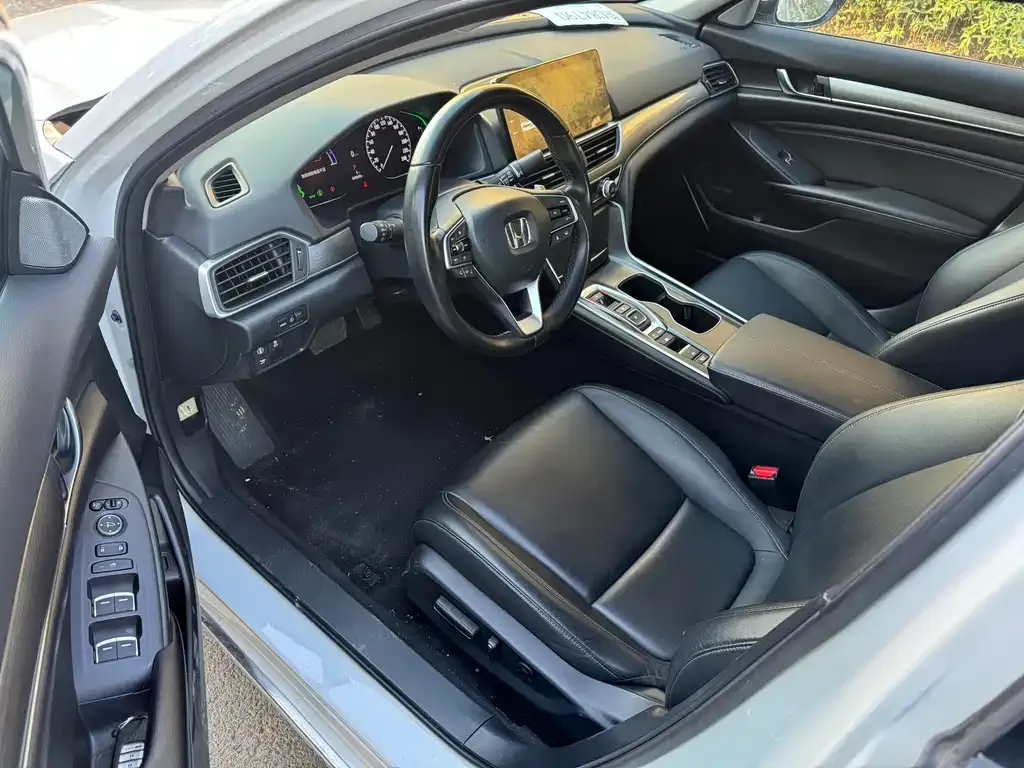 Honda Accord — фото 3