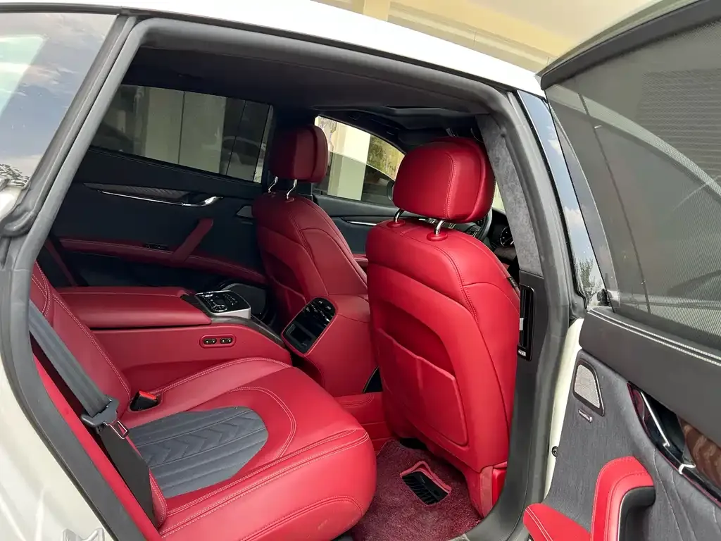 Maserati Quattroporte 2022 из CN, фото 4