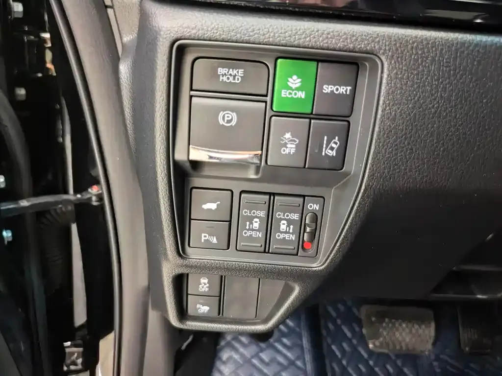 Honda Elysion 2022 из CN, фото 7
