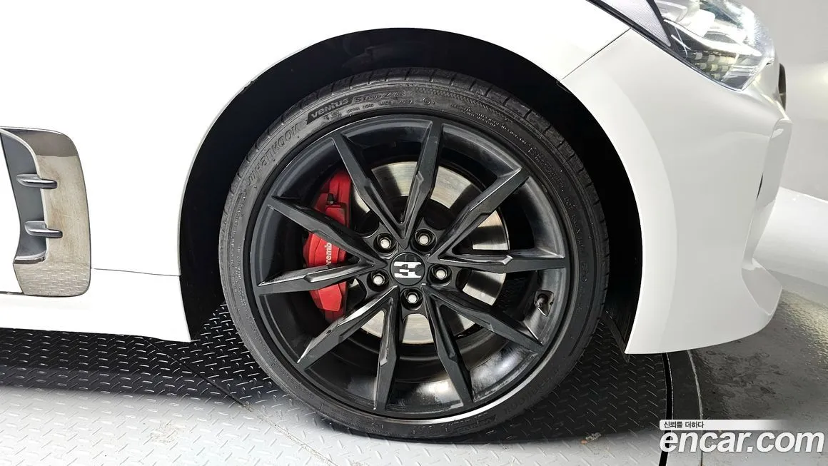 Kia Stinger 2023 из KR, фото 5
