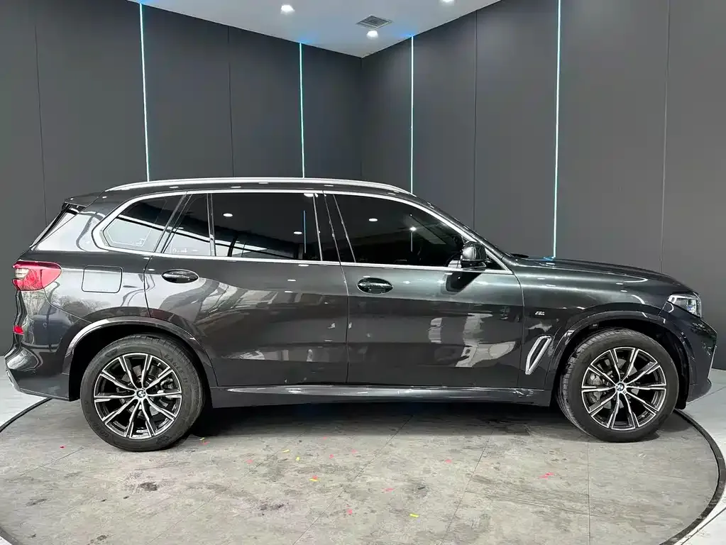 BMW X5 2022 из CN, фото 2