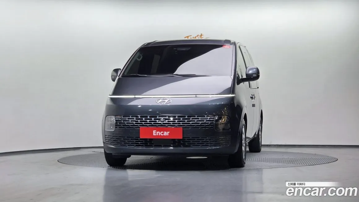Hyundai Staria — фото 2