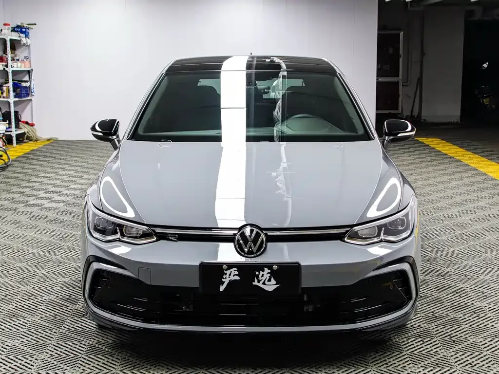 Volkswagen Golf 2022 из CN, фото 2