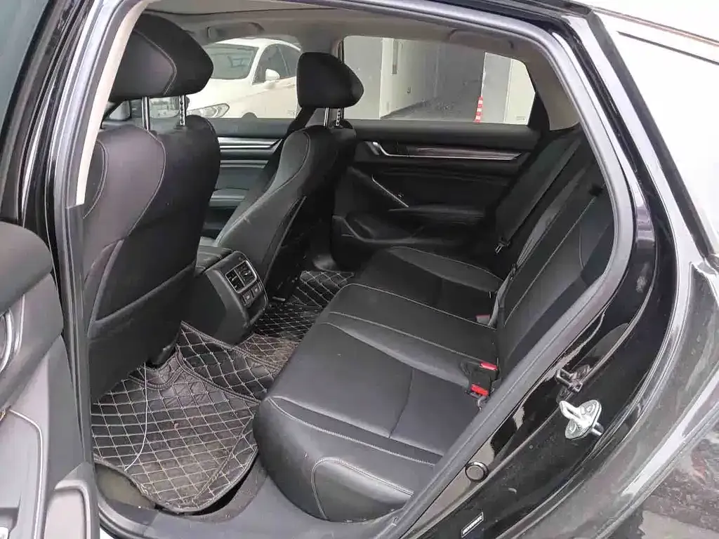 Honda Accord 2023 из CN, фото 7