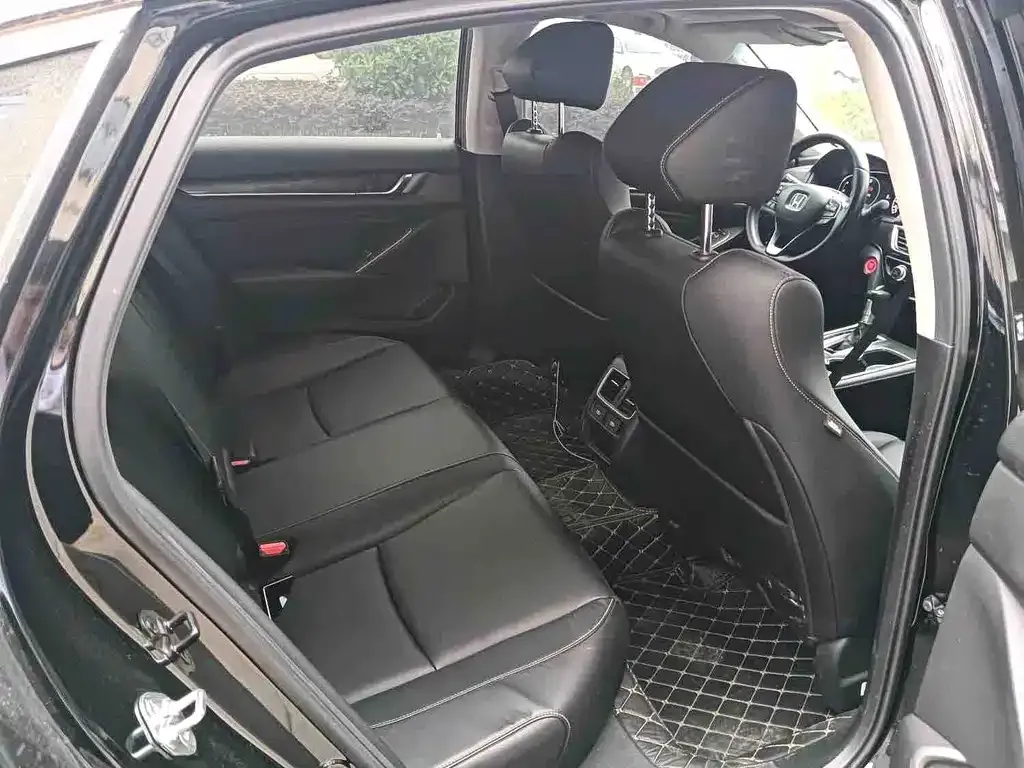 Honda Accord 2023 из CN, фото 4