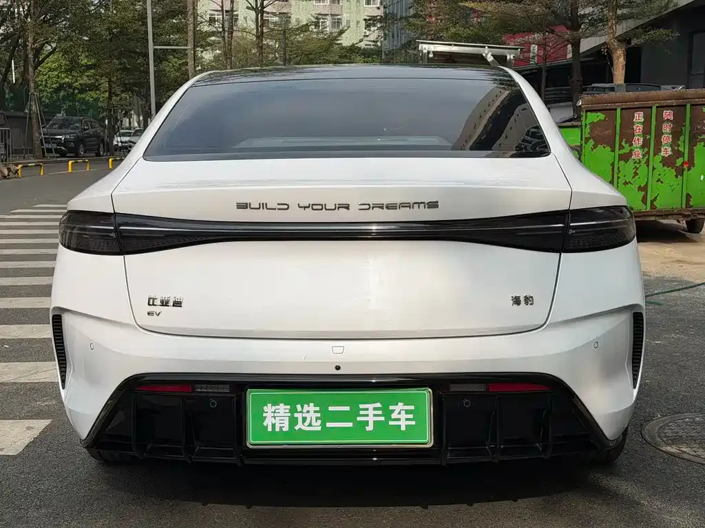 BYD Seal — фото 7
