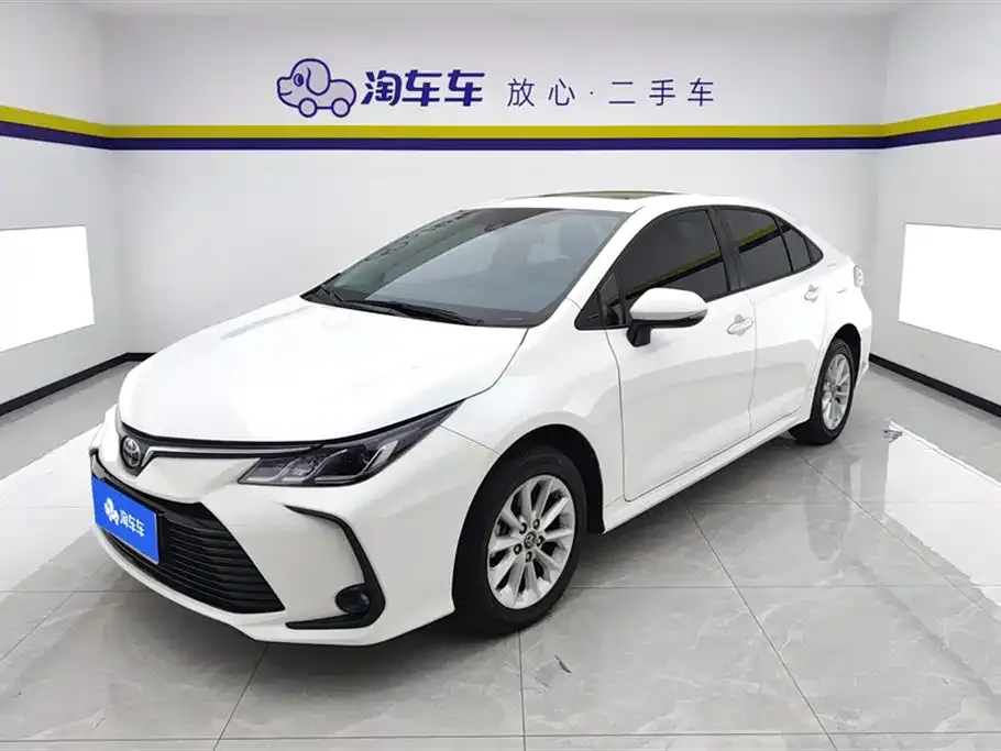 Toyota Corolla — фото 1