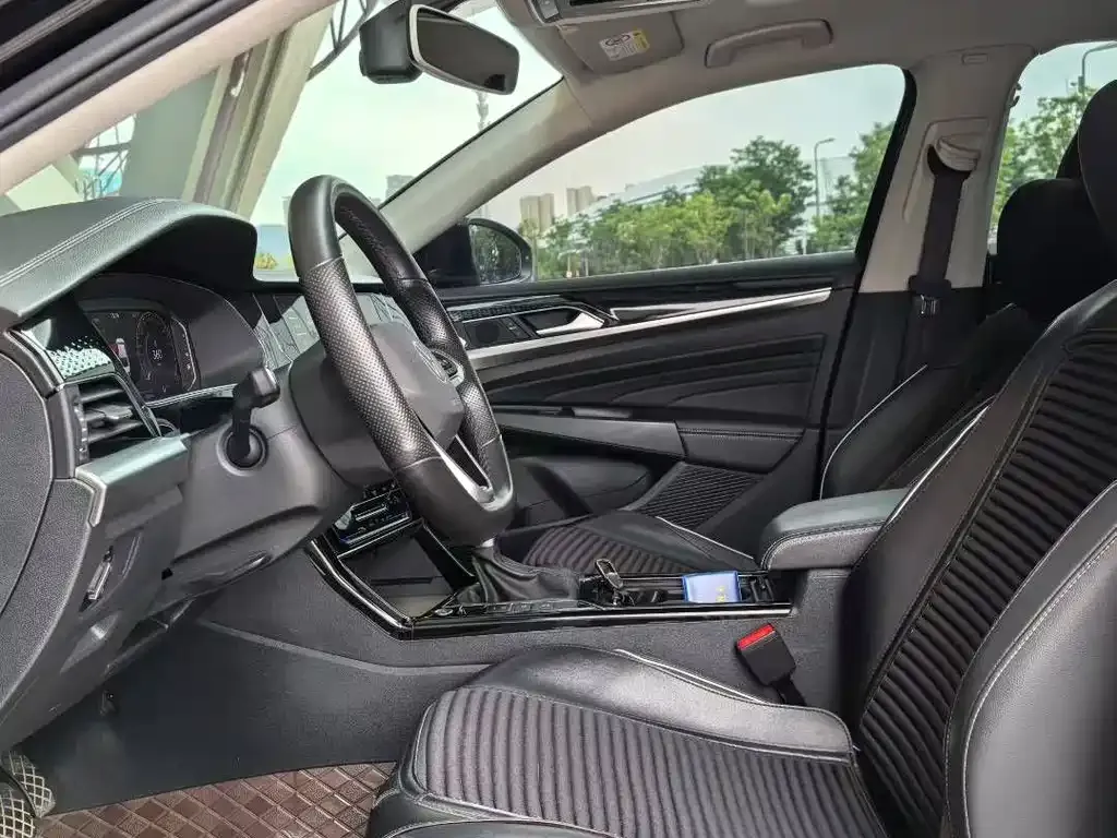 Volkswagen Passat 2022 из CN, фото 4