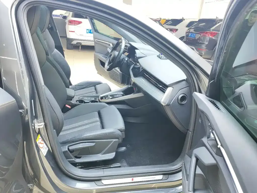 Audi A3 2022 из CN, фото 6