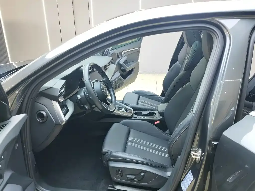Audi A3 2022 из CN, фото 5
