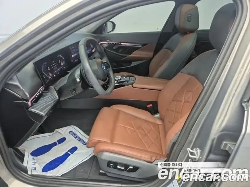 BMW 5-Series 2025 из KR, фото 7