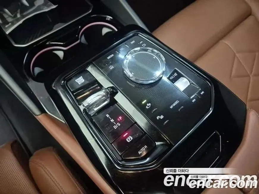 BMW 5-Series 2025 из KR, фото 10