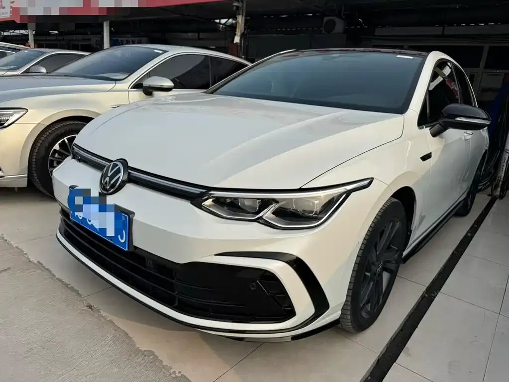 Volkswagen Golf 2022 из CN, фото 1
