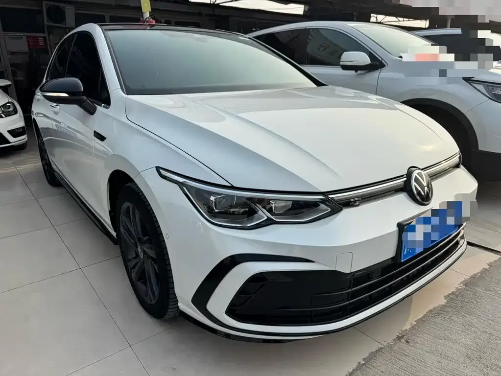 Volkswagen Golf 2022 из CN, фото 2