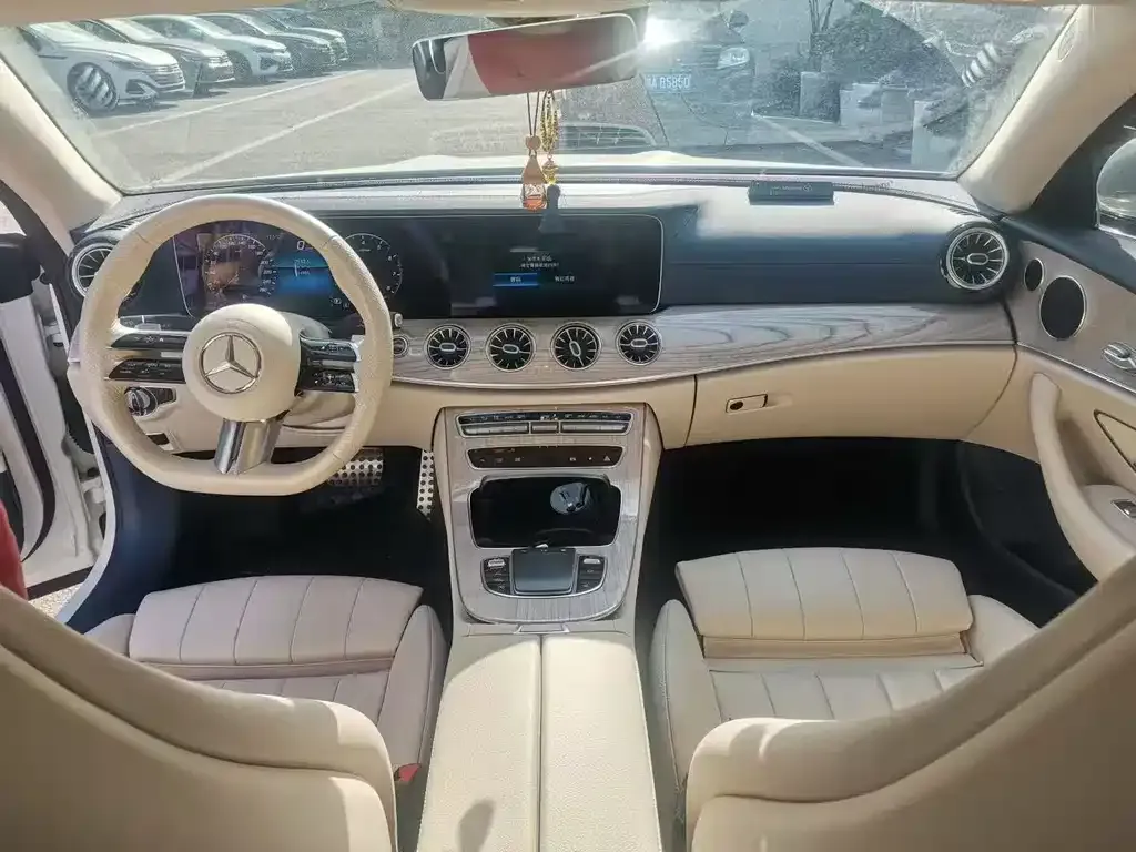 Mercedes-Benz E-Class (Import) — фото 3