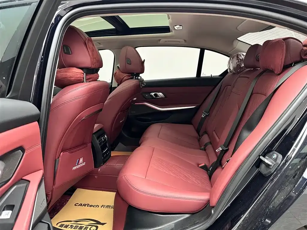 BMW 3 Series 2024 из CN, фото 9
