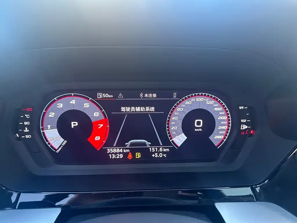 Audi A3 2023 из CN, фото 2