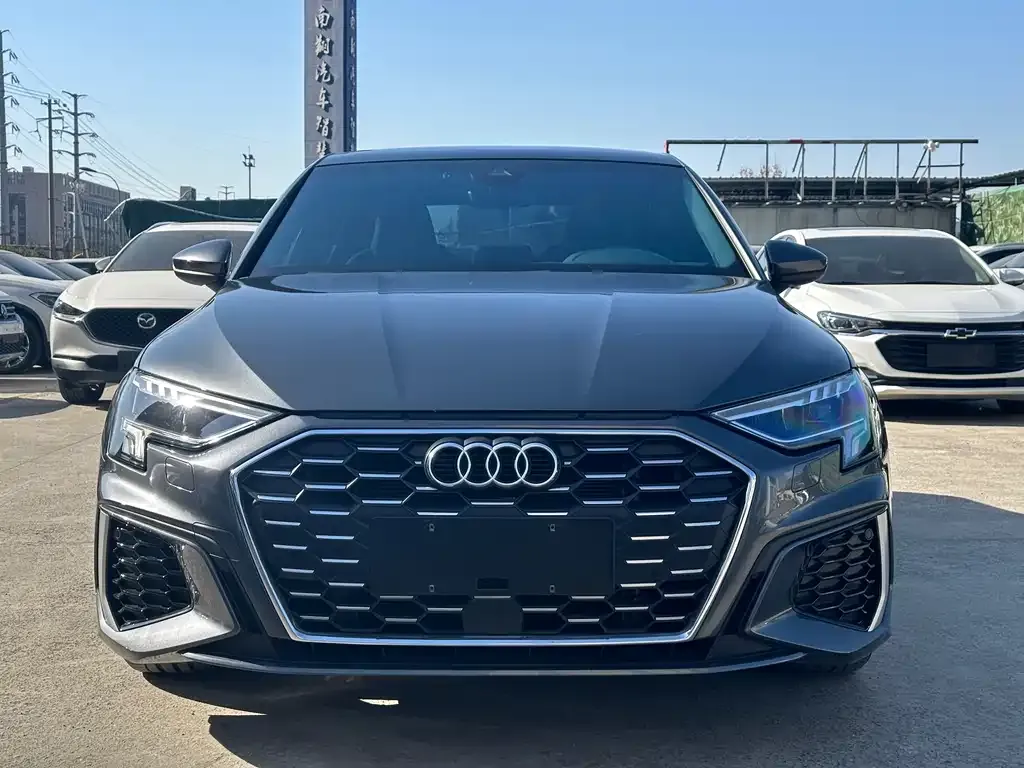 Audi A3 2023 из CN, фото 3