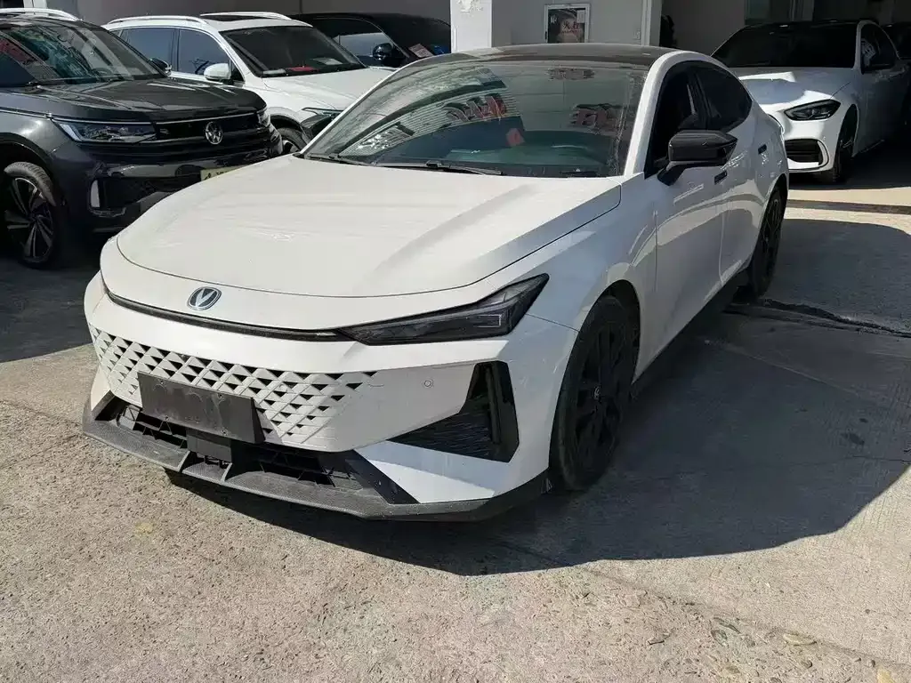Changan UNI-V 2024 из CN, фото 1