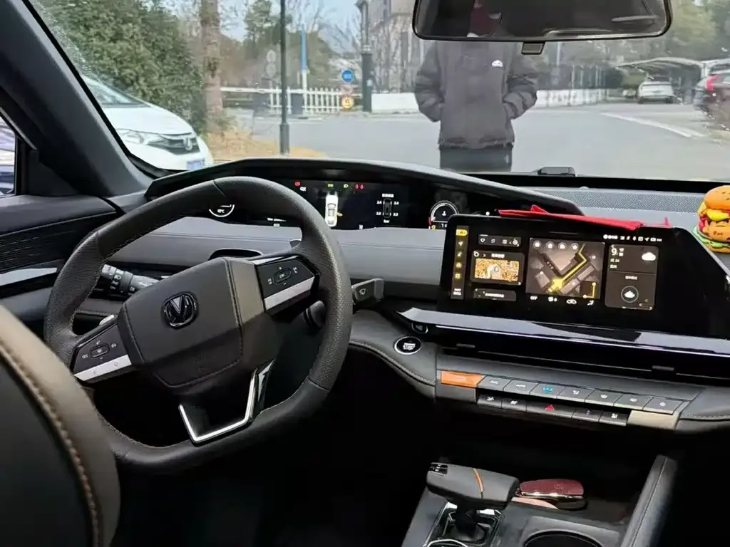 Changan UNI-V 2024 из CN, фото 8