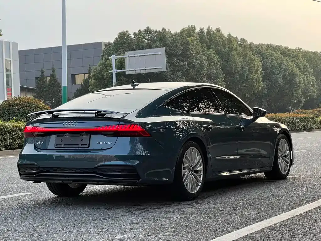 Audi A7 2021 из CN, фото 5