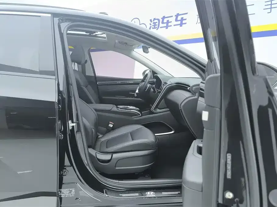 Hyundai Tucson 2022 из CN, фото 8
