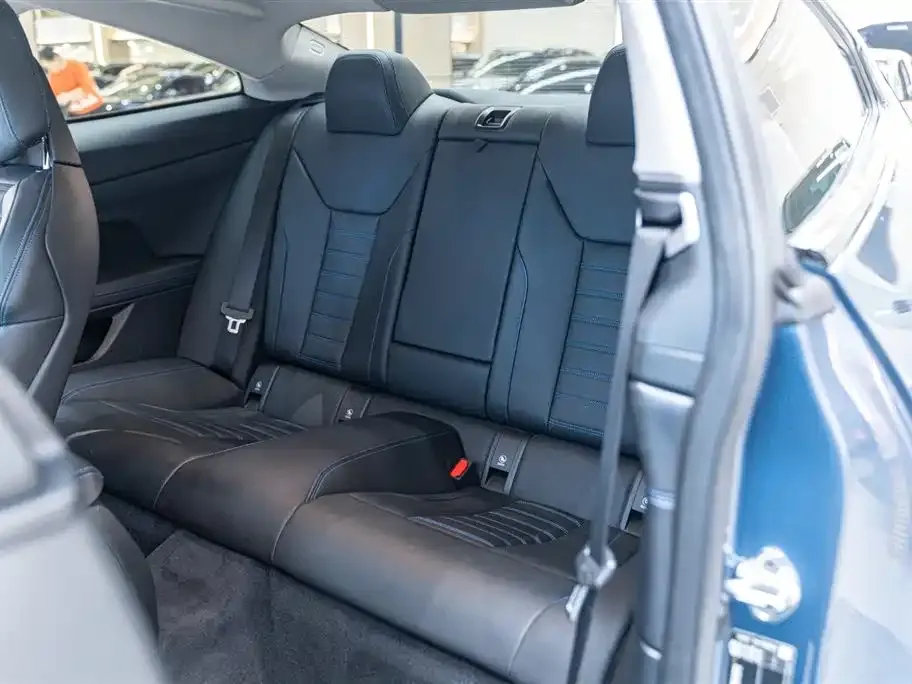 BMW 4 Series 2023 из CN, фото 2
