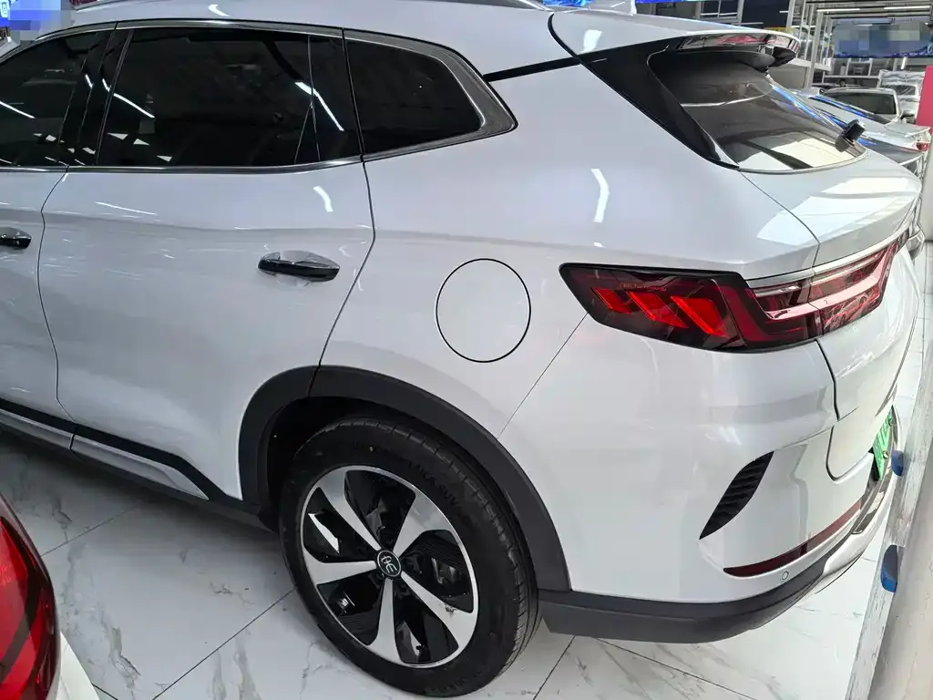 BYD PLUS New Energy — фото 4