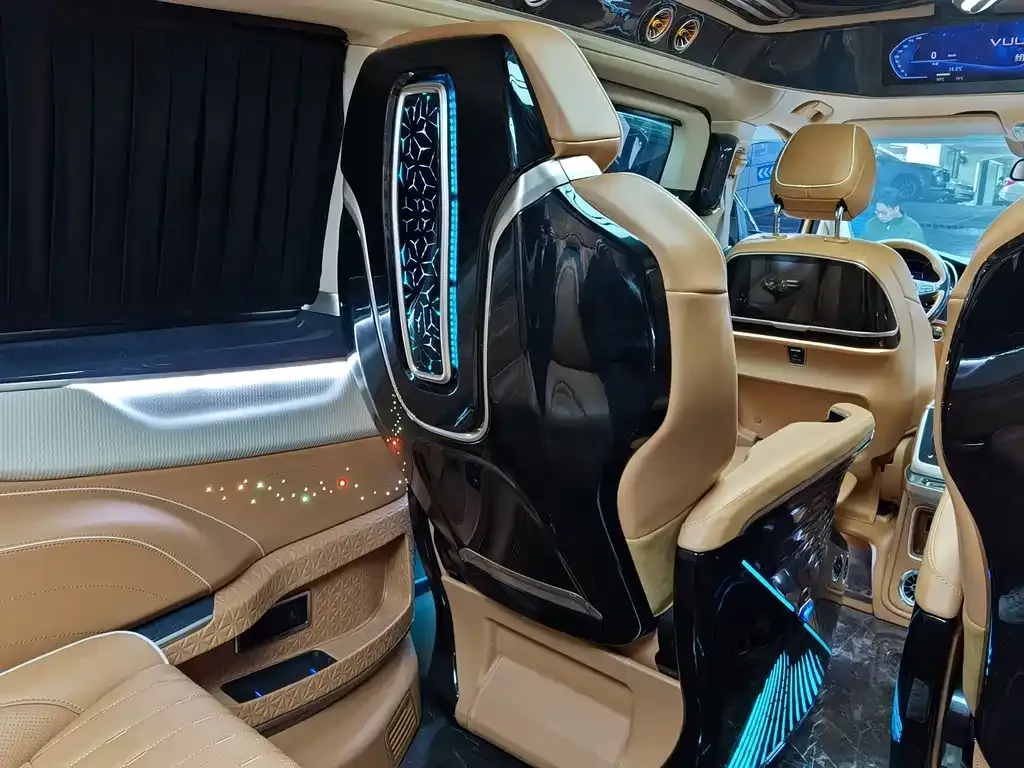 Mercedes-Benz V-Class 2026 из CN, фото 8