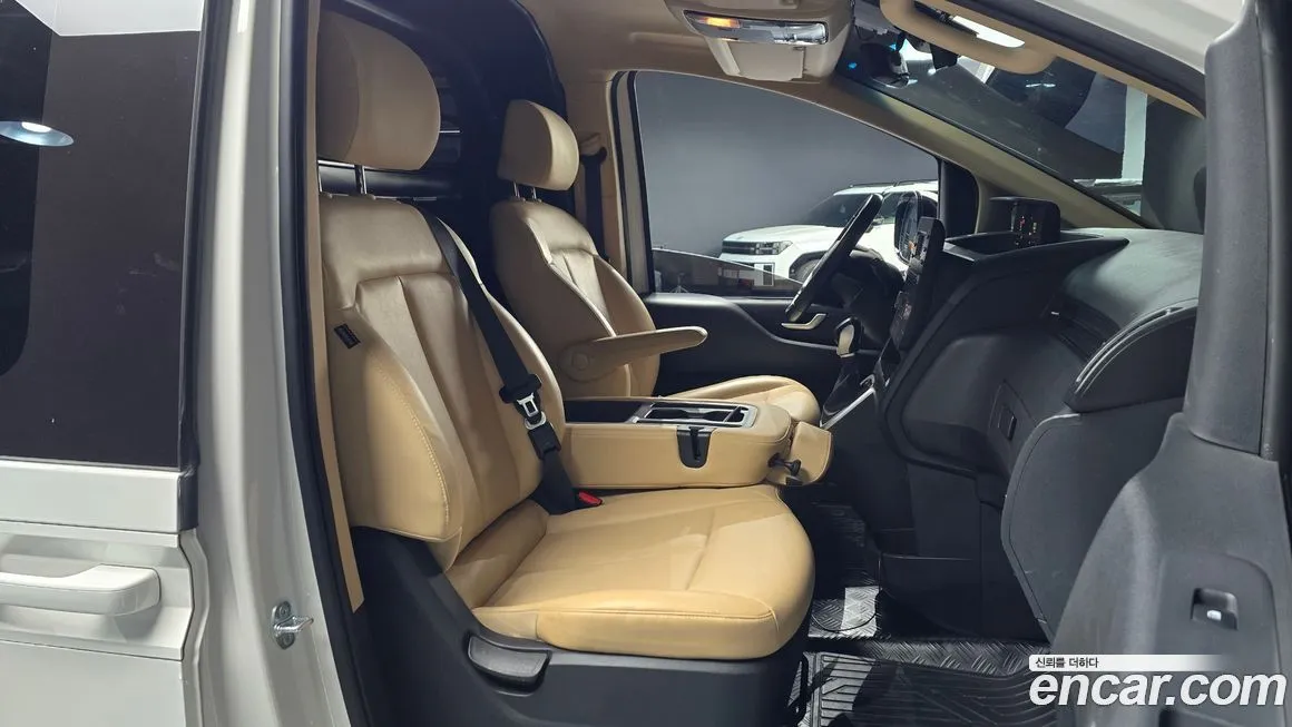 Hyundai Staria 2024 из KR, фото 8